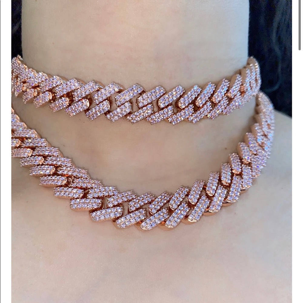 Cuban Necklace - Picture 2 of 2